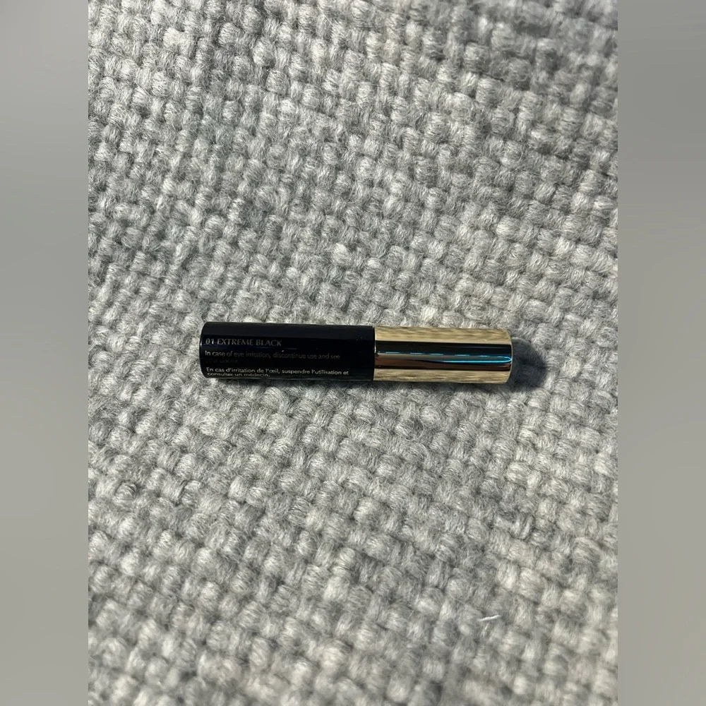 Mini Estee Lauder: Sumptuous Extreme (01 Extreme Black) 2.8ml